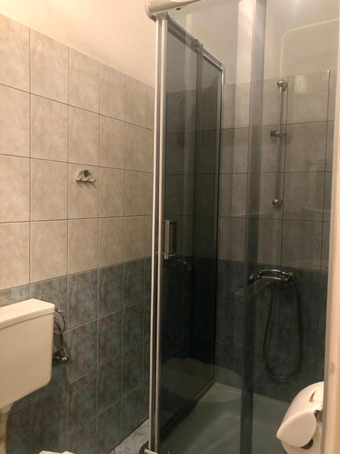 Hostel Miedzynarodowe Schronisko Mlodziezowe Ptsm Szarotka